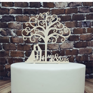 Cake Topper Hochzeitspaar mit Kindern Torten-Tuning-Cake-Topper_Mr-Mrs-mit-Kindern-und-Lebensbaum_Erlau_Schleusingen