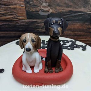 Hunde Beagle und Dobermann Hunde modellierte Figur Fondantfigur Tortenfigur Torte Torten Tuning Geburtstagstorte Suhl Hochzeitstorte Kindertorten Babytorten Fondant online