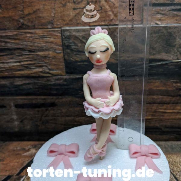 modellierte Figur Fondantfigur Tortenfigur Torte Torten Tuning Geburtstagstorte Suhl Hochzeitstorte Kindertorten Babytorten Fondant online